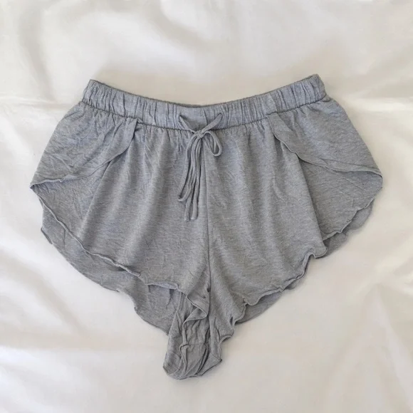 Free People The Essential Heather Grey Ruffled Lounge Shorts. Size Medium - Picture 4 of 7